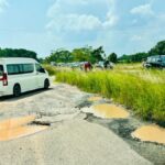 Jokowi Turun Tangan Atasi Jalan Rusak di Lampung